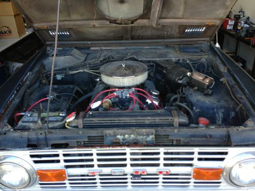 Rocky Roads Legend Ford Bronco with 12