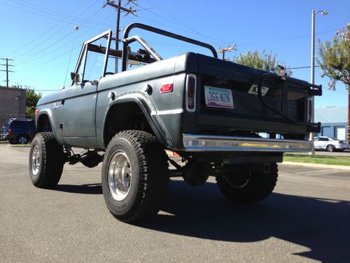 Rocky Roads Legend Ford Bronco with 12