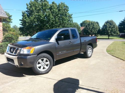 2011 nissan titan sv extended cab pickup 4-door 5.6l