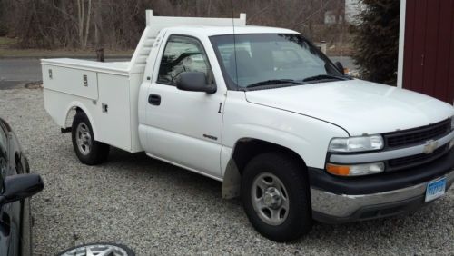 White 2001 chevy silverado 1500 utility body pickup