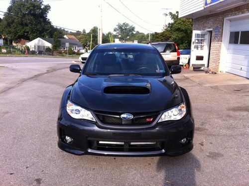 2013 Subaru Impreza WRX STI Limited Sedan 4-Door 2.5L, image 2