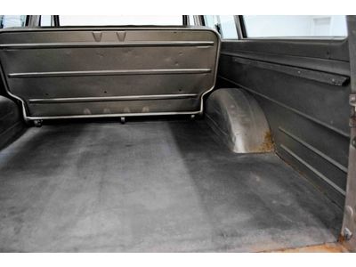 1966 Chevrolet Suburban 4x4 250ci Inline 6 cyl 4 Speed Manual PS PB Radio, image 15