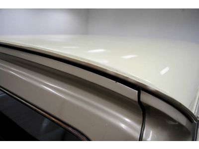 1966 Chevrolet Suburban 4x4 250ci Inline 6 cyl 4 Speed Manual PS PB Radio, image 17