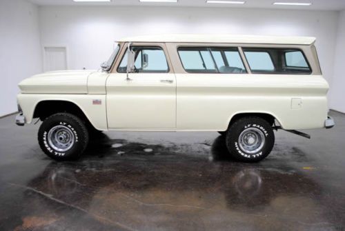 1966 Chevrolet Suburban 4x4 250ci Inline 6 cyl 4 Speed Manual PS PB Radio, image 23