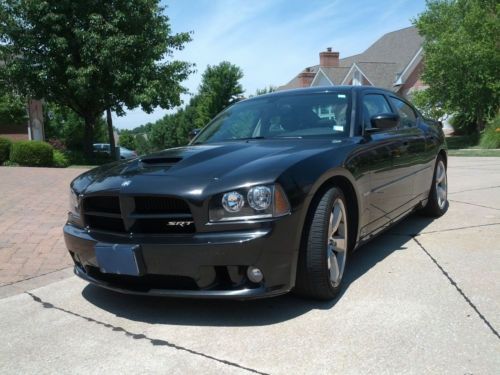 2006 dodge charger srt8 sedan 4-door 6.1l v8 rwd black loaded low-miles