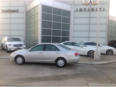 2006 toyota camry le 2.4l   one owner