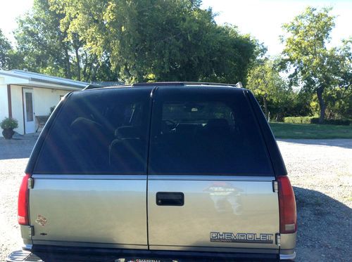 No Reserve 1999 Chevrolet Suburban, image 10