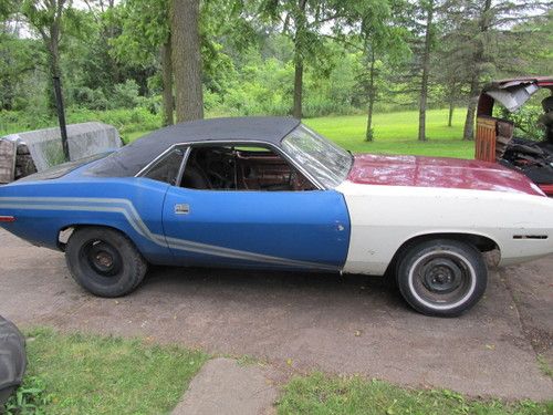 Rolling body + 1970 cuda parts