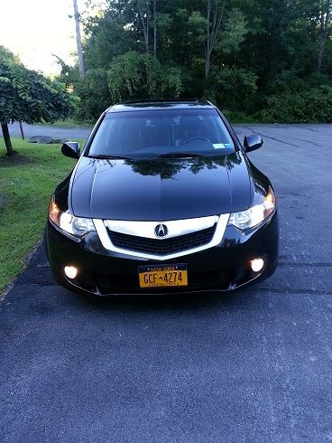 2009 acura tsx base sedan 4-door 2.4l, dohc v4, black on black