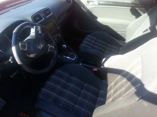 2010 Volkswagen GTI Base Hatchback 2-Door 2.0L, image 4