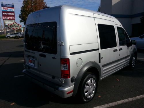 10' XLT 2.0L E100 Wheel Chair Lift Wheelchair We Finance 1 Owner Sliding Doors, image 4