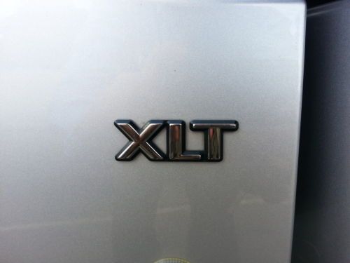 10' XLT 2.0L E100 Wheel Chair Lift Wheelchair We Finance 1 Owner Sliding Doors, image 12