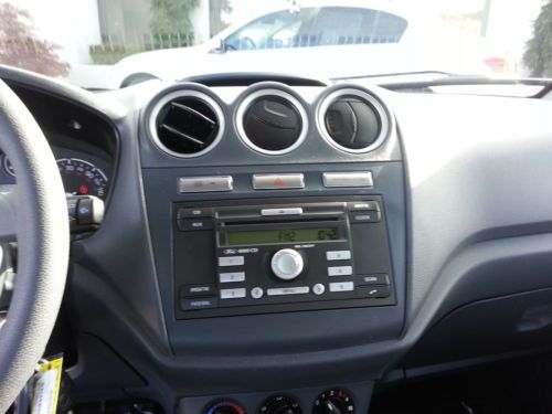 10' XLT 2.0L E100 Wheel Chair Lift Wheelchair We Finance 1 Owner Sliding Doors, image 15