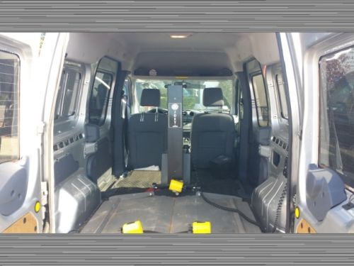 10' XLT 2.0L E100 Wheel Chair Lift Wheelchair We Finance 1 Owner Sliding Doors, image 20