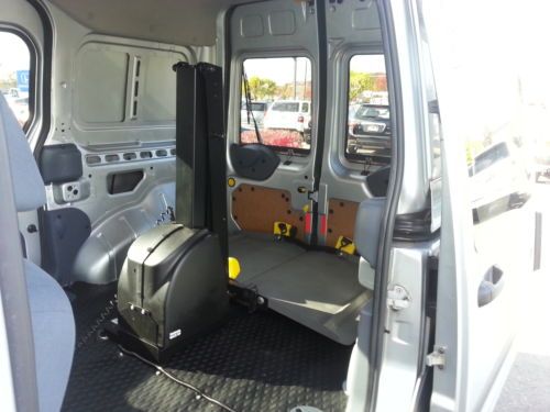 10' XLT 2.0L E100 Wheel Chair Lift Wheelchair We Finance 1 Owner Sliding Doors, image 25