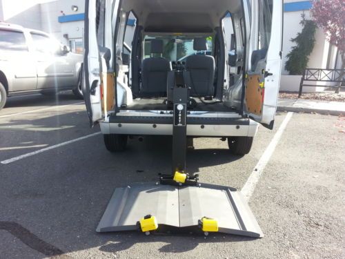 10' XLT 2.0L E100 Wheel Chair Lift Wheelchair We Finance 1 Owner Sliding Doors, image 29