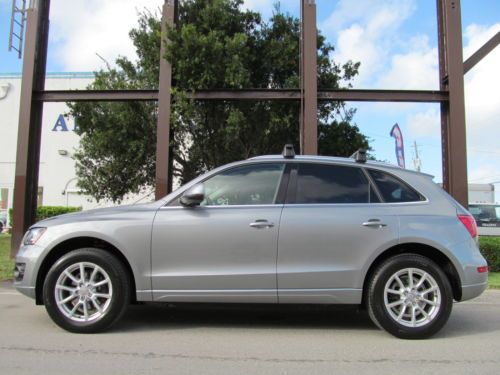 2010 audi q5 quattro awd 3.2 v6 premium *only 21k miles*