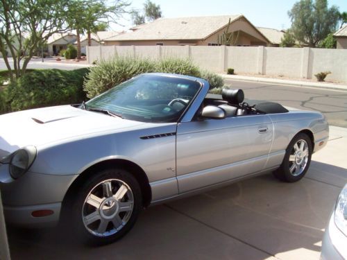 2004 ford thunderbird base convertible 2-door 3.9l