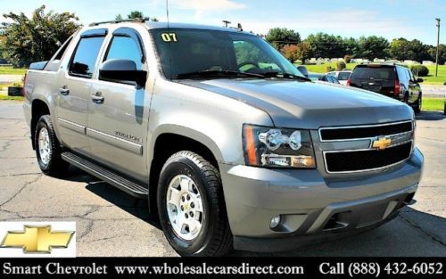 Used chevrolet avalanche 4x4 automatic chevy pickup trucks 4wd we finance autos