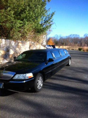 2005 lincoln town car executive l limousine 4-door 4.6l