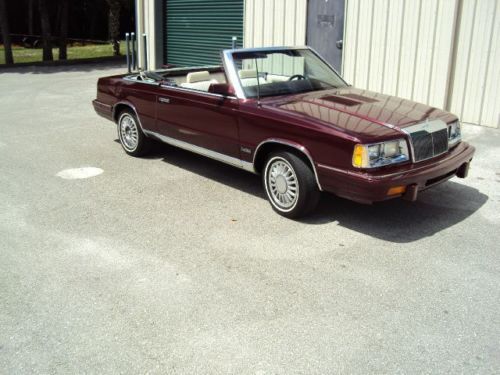 1986 chrysler lebaron convertible, brand new paint, perfect inside,runs great