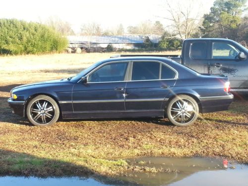 2001 bmw 740i base sedan 4-door 4.4l