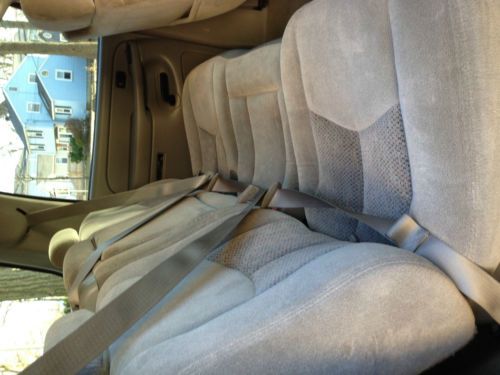2004 Chevy 1500 Suburban 7 Passenger 4x4 Auto 3rd row bench seat NO RESERVE, image 14