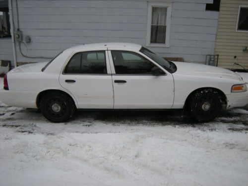 2009 ford crown victoria police interceptor sedan 4-door 4.6l