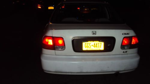 Honda civic white 4 doors, US $1,900.00, image 3