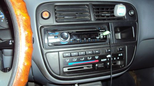 Honda civic white 4 doors, US $1,900.00, image 6