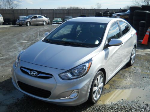 2012 hyundai accent gls sedan 4-door 1.6l / automatic / with only 25,511 miles