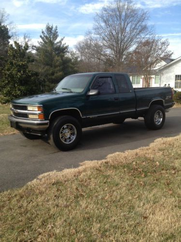 98 chevy silverado z71 . highest bidder wins with no reserve. super nice!