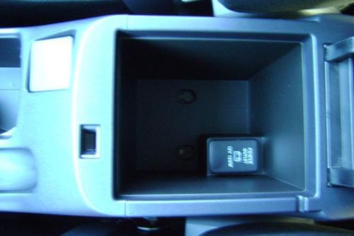 ES New 2.0L CD 5 speed manual Sedan Gas saver Sporty 7 airbags, image 19
