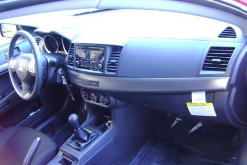 ES New 2.0L CD 5 speed manual Sedan Gas saver Sporty 7 airbags, image 27
