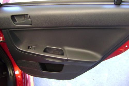 ES New 2.0L CD 5 speed manual Sedan Gas saver Sporty 7 airbags, image 31