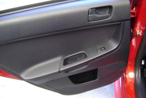 ES New 2.0L CD 5 speed manual Sedan Gas saver Sporty 7 airbags, image 36