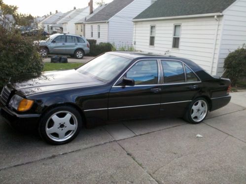 Here is a 1993 mercedes benz 300se clean