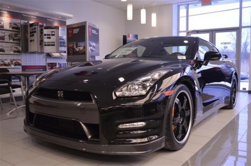 2014 nissan gt-r black edition