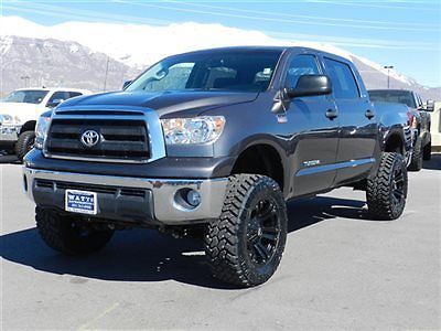 Tundra crew max sr5 4x4 custom new lift wheels tires rev camera auto tow