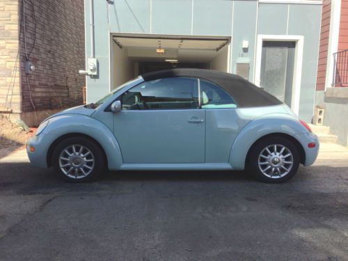 &#039;05 vw beetle - great options (leather, heated seats, etc)