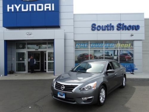 Fwd, back up camera, 2014, 2k miles, cloth interior, am fm xm cd player, altima