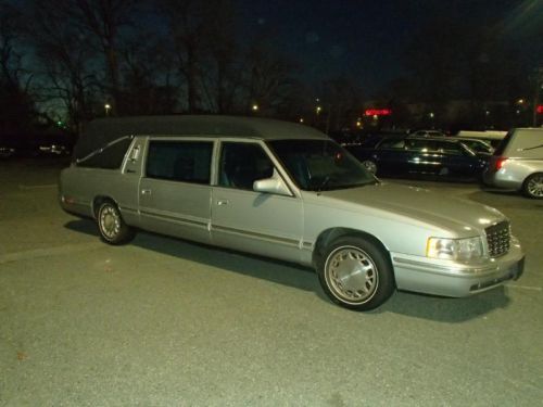 1997 Cadillac Funeral Hearse " Masterpiece", image 6