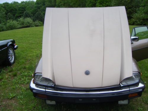 1987 GOLD METALLIC JAGUAR XJ-SC Cabriolet (T-TOP) - RARE MODEL, US $10,000.00, image 17