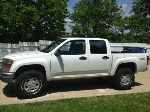 2008 gmc canyon crew cab 4x4 sle with lift 33&#034; tires and more!