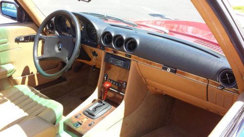 1985 Mercedes 500sl Euro Celebrity Owned 50k miles, image 3