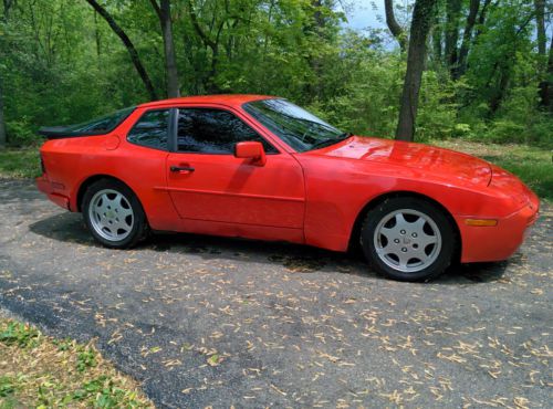 1989 Porsche 944 | 2.7L | Limited Slip | Turbo Body, image 2