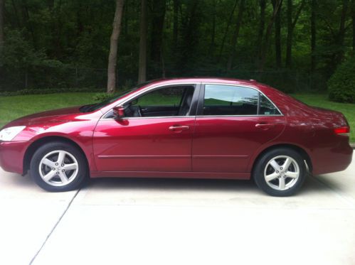 2004 honda accord ex, burgundy outside, grey inside, clean, $6,950 obo