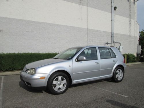 01 vw golf 4 door moonroof low miles clean