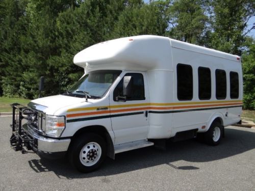 Ford : 2010 e-450 startrans 14 + 1 wheelchair shuttle bus church school