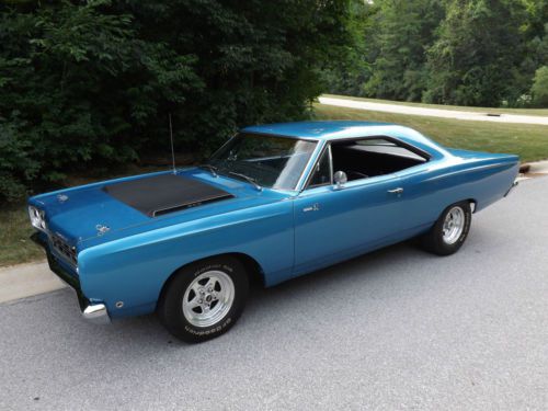 Monster 1968 roadrunner clone 500 inch stroker hemi 4-speed